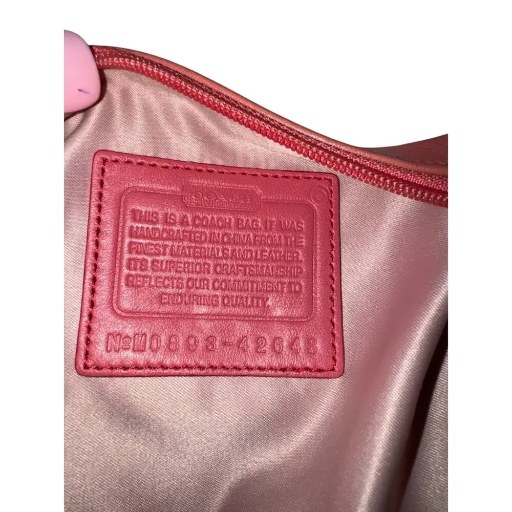 Coach‎ Legacy White Leather Crossbody Turnlock Pink Trim Adjustable Strap
